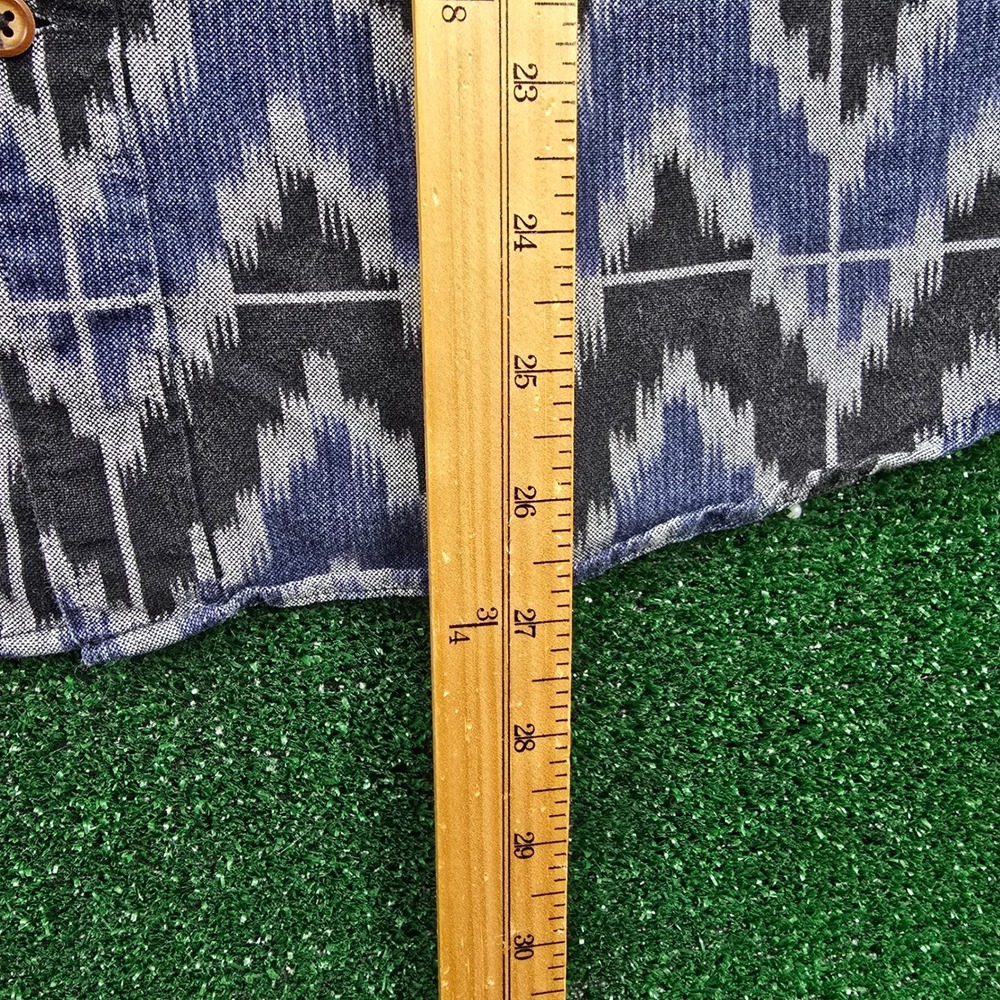 American Eagle Shirt Mens Medium Blue Black Ikat Zig Zag Chevron Pattern Casual - Picture 5 of 8